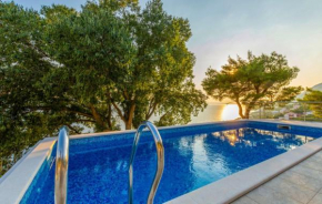 Holiday home Kuzma with private pool and sea view